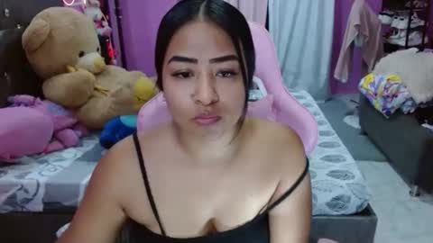 sofia Dreams online show from 05.13.26