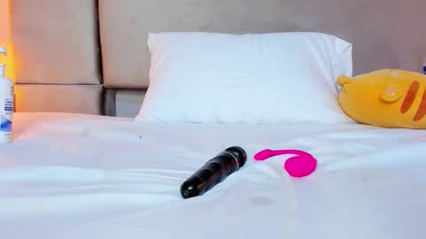 Snapshot of sofiiaduque_ chatting on 02.15.26 Sofia online show from 02.15.26