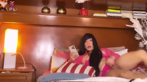 Snapshot of sofiiboniita_ chatting on 12.15.24 Sofa bonita online show from 12.15.24