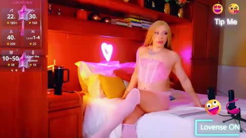 Snapshot of sofiiboniita_ chatting on 09.10.25 Sofa bonita online show from 09.10.25