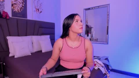 Snapshot of sofiperez_ chatting on 02.12.26 online show from 02.12.26