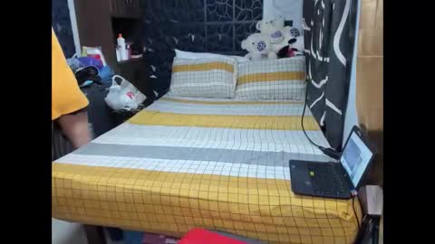 Snapshot of soft_angel8 chatting on 11.01.25 Angel online show from 11.01.25