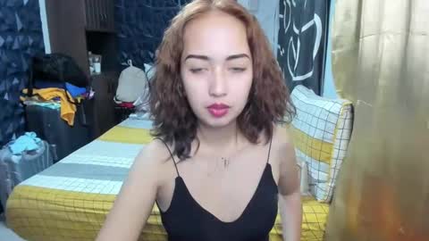 Snapshot of soft_angel8 chatting on 12.04.25 Angel online show from 12.04.25