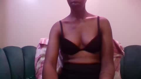 Snapshot of soft_trouble chatting on 10.19.25 Angel online show from 10.19.25