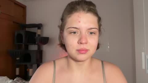 Ilisabet online show from 04.08.26