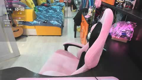 Sofie online show from 10.15.25