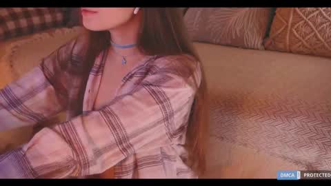 Snapshot of softlee chatting on 11.23.25 Lisa online at .11 from about utc online show from 11.23.25