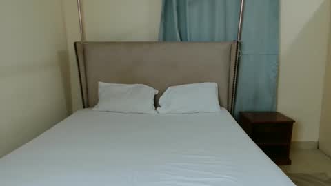 softlysinful online show from 10.20.25