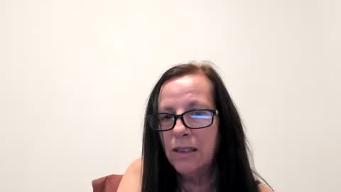 Soft Peach Goddess online show from 01.11.26