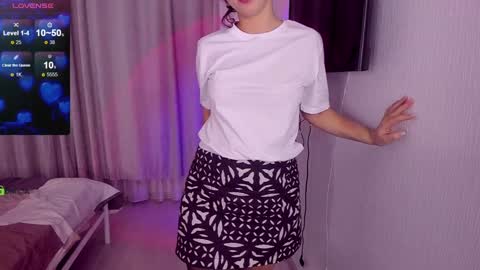 Snapshot of softt_kitty chatting on 01.07.25 Emily online show from 01.07.25