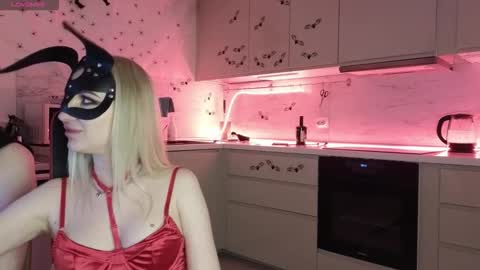 SOFYandMIKE online show from 11.03.25