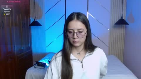 Sofy online show from 08.04.26