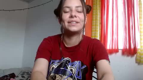Snapshot of soka_lovers_04_ chatting on 01.10.25 Sofia online show from 01.10.25