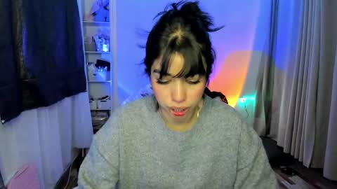 Snapshot of sol_lunaa23 chatting on 04.24.26 sol online show from 04.24.26