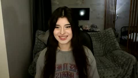 Snapshot of solanaflipper chatting on 06.26.26 Solana Flipper online show from 06.26.26