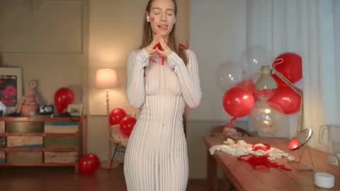 Snapshot of solar_bella chatting on 02.14.25 Bella online show from 02.14.25