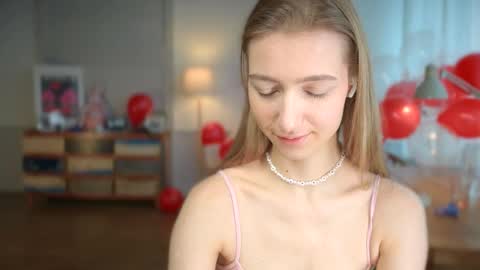 Snapshot of solar_bella chatting on 02.16.25 Bella online show from 02.16.25