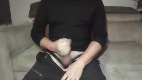 Sole Obedient online show from 12.04.25