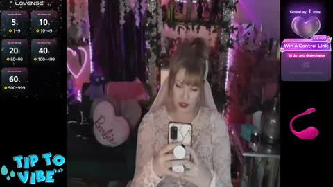 solesticia online show from 01.25.25