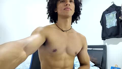 Hi Im Weller Check my Bio  online show from 02.28.26