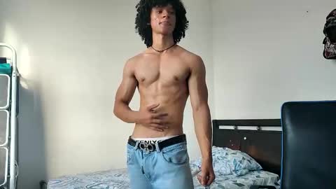 Hi Im Weller Check my Bio  online show from 04.16.26