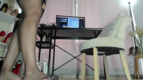 solsmith0 online show from 10.07.25