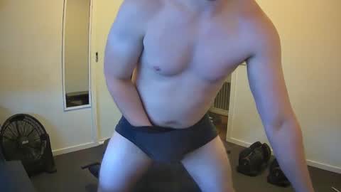 Snapshot of somethingsexysam chatting on 01.05.25 Edging Sam JOI online show from 01.05.25