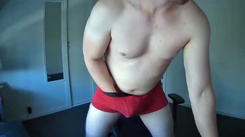 Snapshot of somethingsexysam chatting on 03.03.25 Edging Sam JOI online show from 03.03.25