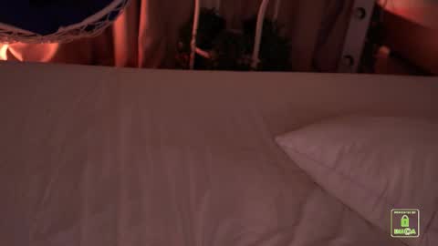 Snapshot of sonalegend_ chatting on 10.09.25 My name isSonya online show from 10.09.25