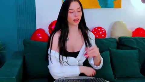 Snapshot of sonataray chatting on 02.12.26 Catherine online show from 02.12.26