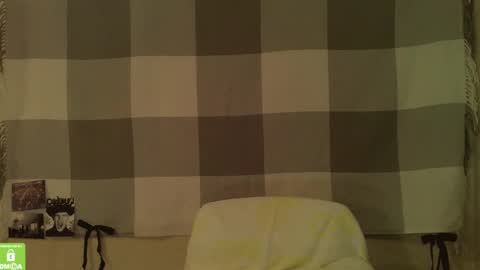 Snapshot of song_to_the_siren chatting on 02.07.25 Mary online show from 02.07.25