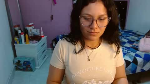 Snapshot of sonialatin69 chatting on 12.13.24 sonialatin69 online show from 12.13.24