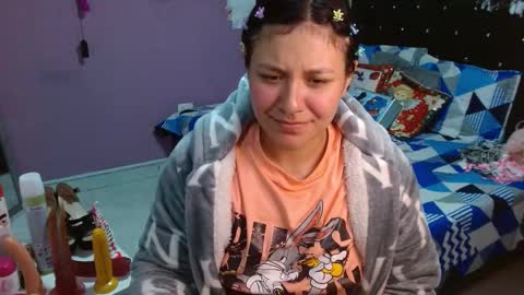 Snapshot of sonialatin69 chatting on 12.19.24 sonialatin69 online show from 12.19.24
