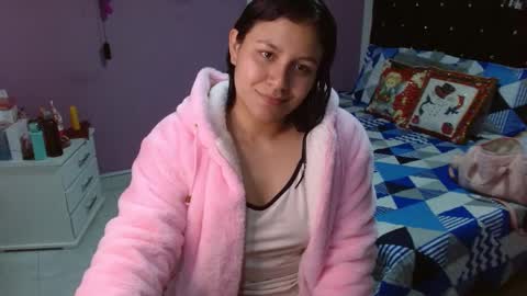 Snapshot of sonialatin69 chatting on 12.20.24 sonialatin69 online show from 12.20.24