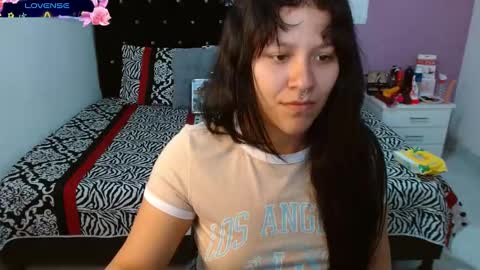 Snapshot of sonialatin69 chatting on 01.23.25 sonialatin69 online show from 01.23.25