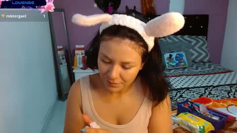 Snapshot of sonialatin69 chatting on 01.27.25 sonialatin69 online show from 01.27.25