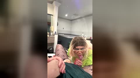 Snapshot of sonialuvsd chatting on 02.18.26 sonialuvsd online show from 02.18.26