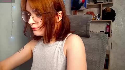 Snapshot of sonya_mikki chatting on 02.27.25 Sonya online show from 02.27.25