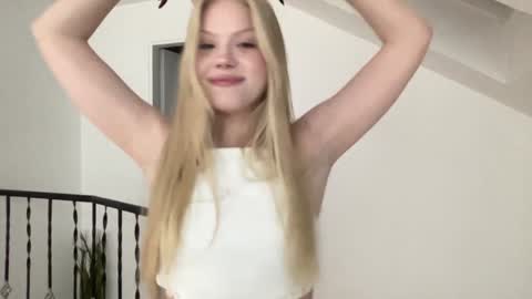 Sonya  Instagram   Twitter sonyaplushgirl  OnlyFans sonyaplush online show from 12.26.24