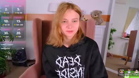 Litta online show from 10.13.25