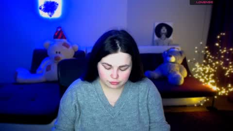 sophia__olsen online show from 12.03.24