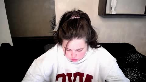 sophia__olsen online show from 10.26.25