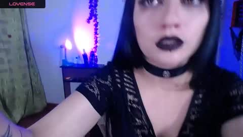 Snapshot of sophia_dk chatting on 12.10.24 sophia hottie online show from 12.10.24