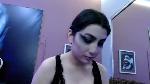 Snapshot of sophia_dk chatting on 02.14.25 sophia hottie online show from 02.14.25