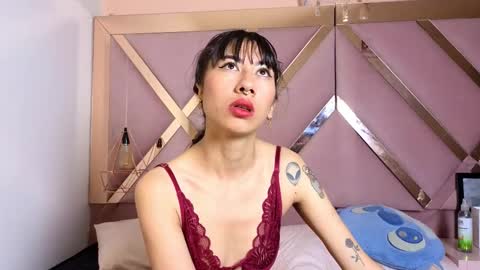 Sophia Grand online show from 10.14.25