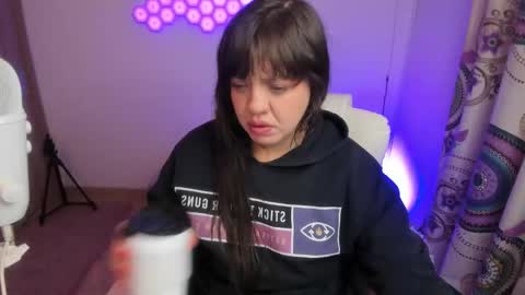 Snapshot of sophia_grants chatting on 10.28.25 sophia_grants online show from 10.28.25