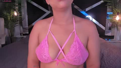 Snapshot of sophia_greey_ chatting on 07.04.26 Shopia online show from 07.04.26