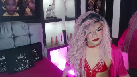 sophia_hott01 online show from 09.26.25