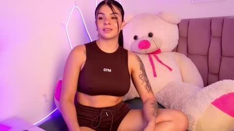 Sophia Carson online show from 11.13.25