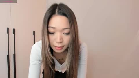 Snapshot of sophia_squirtits chatting on 10.23.25 QUEEN OF SQUIRT online show from 10.23.25